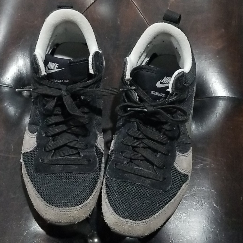 Nike Internationalist Mid sneakers